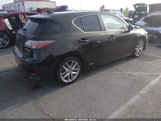 44805724 :رقم المزاد ، JTHKD5BH2G2262824 vin ، 2016 Lexus Ct 200h مزاد بيع