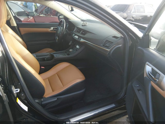 44805724 :رقم المزاد ، JTHKD5BH2G2262824 vin ، 2016 Lexus Ct 200h مزاد بيع