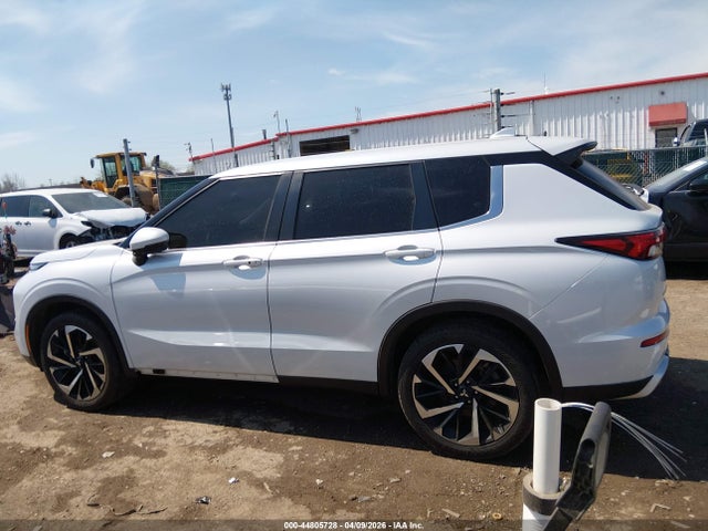 Aukcja sprzedaży 2023 Mitsubishi Outlander Se 2.5 2wd/se Black Edition 2wd/se Special Edition 2wd, vin: JA4J3UA8XPZ025818, numer aukcji: 44805728