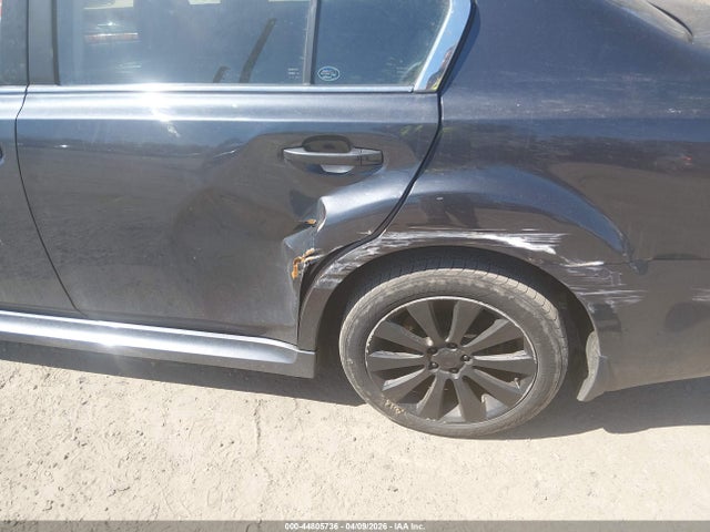 44805736 :رقم المزاد ، 4S3BMBK67B3229528 vin ، 2011 Subaru Legacy 2.5i Limited مزاد بيع