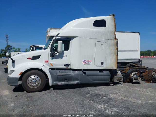 Продажа на аукционе авто 2020 Peterbilt 579, vin: 1XPBD49X6LD657837, номер лота: 44805748