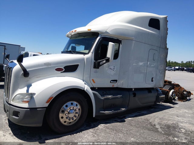 Продажа на аукционе авто 2020 Peterbilt 579, vin: 1XPBD49X6LD657837, номер лота: 44805748