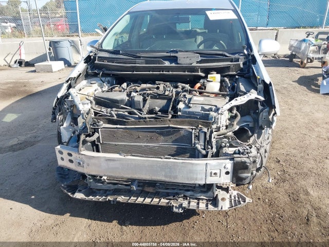 44805758 :رقم المزاد ، JTDZN3EU1HJ058954 vin ، 2017 Toyota Prius V Two مزاد بيع