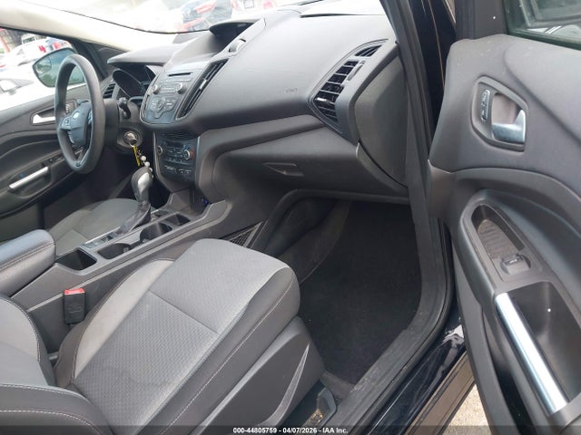 1FMCU0GD0JUA73160 Ford ESCAPE SE