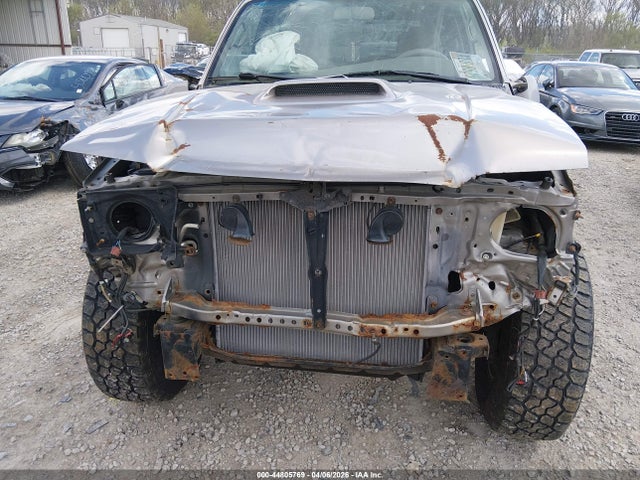 Продажа на аукционе авто 2002 Toyota 4runner Sr5 V6, vin: JT3HN86R420372361, номер лота: 44805769