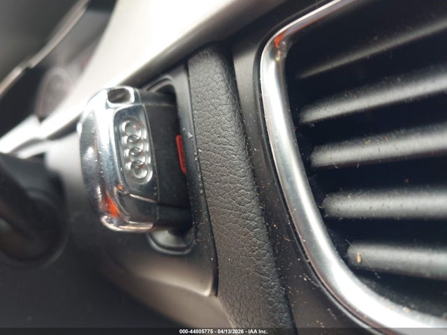 44805775 :رقم المزاد ، WAUAFAFL6AN041390 vin ، 2010 Audi A4 2.0t Premium مزاد بيع