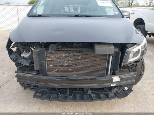 44805801 :رقم المزاد ، KNDMB5C14H6330911 vin ، 2017 Kia Sedona Lx مزاد بيع