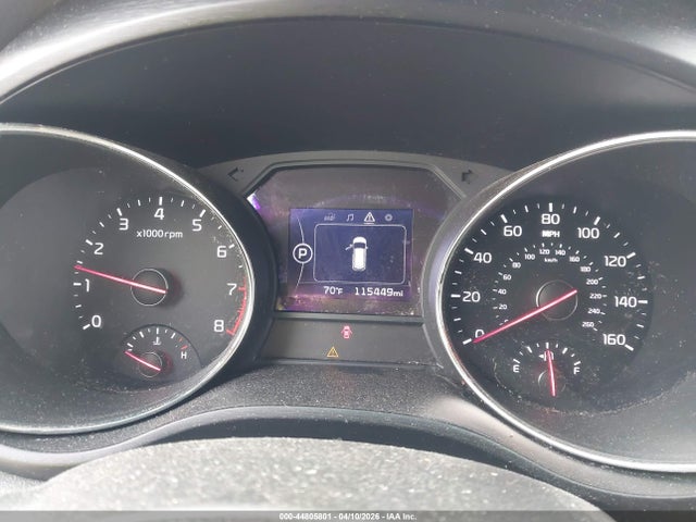 44805801 :رقم المزاد ، KNDMB5C14H6330911 vin ، 2017 Kia Sedona Lx مزاد بيع