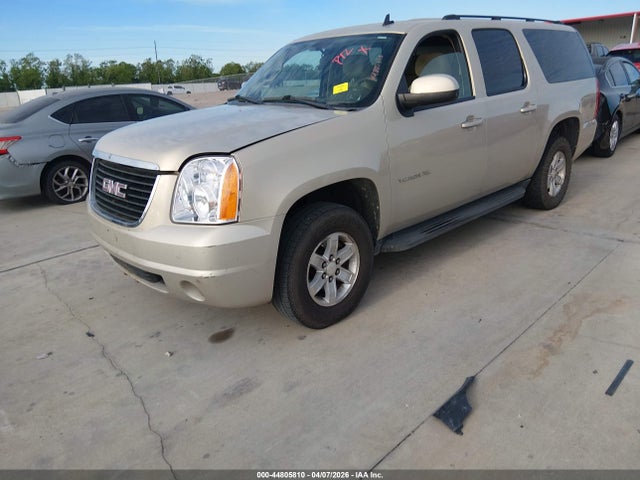 2011 GMC YUKON XL 1500 1GKS1HE08BR332574 Photo 1