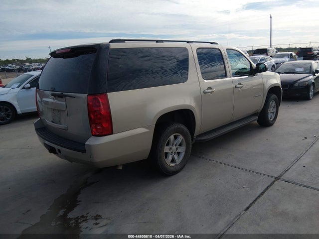 2011 GMC YUKON XL 1500 1GKS1HE08BR332574 Photo 3