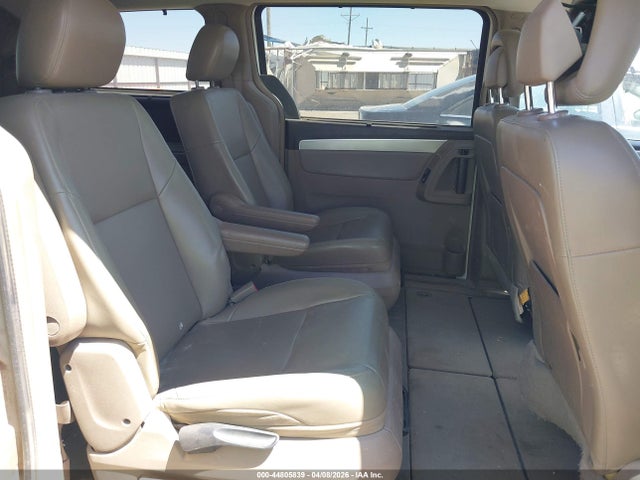 44805839 :رقم المزاد ، 2C4RVABG8CR354013 vin ، 2012 Volkswagen Routan Se مزاد بيع