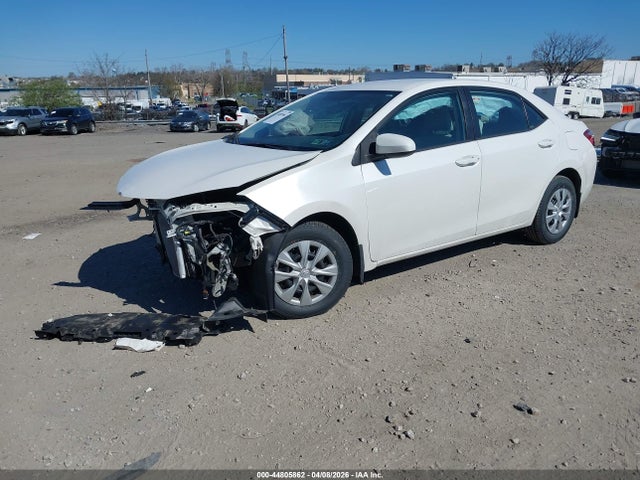 Toyota Corolla Le Eco 2014 5YFBPRHE8EP017733 Image 2