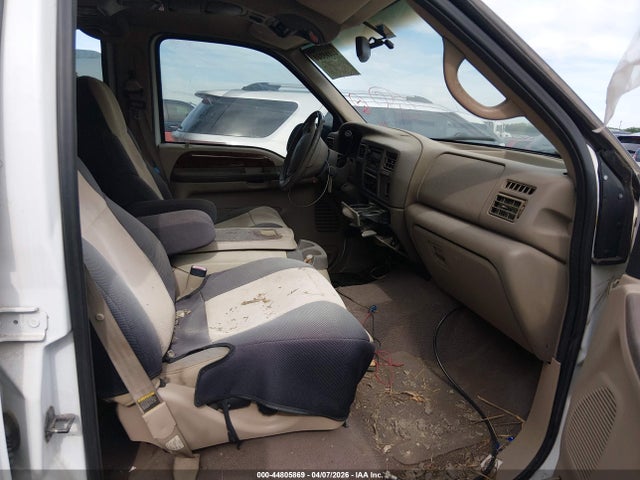 44805869 :رقم المزاد ، 1FMNU42S8YEA13993 vin ، 2000 Ford Excursion Limited مزاد بيع