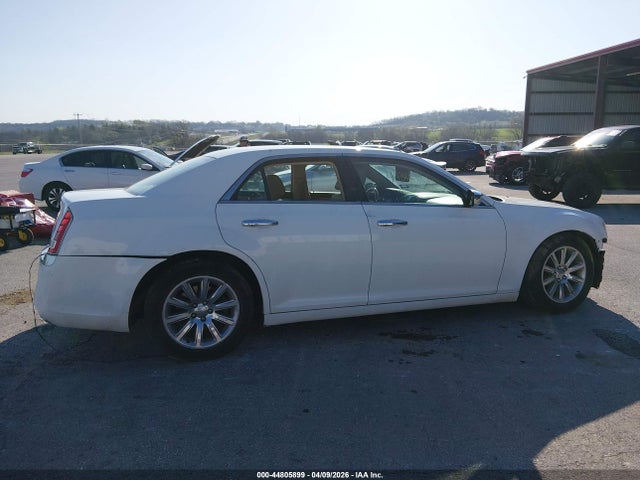 2013 Chrysler 300c მანქანა იყიდება აუქციონზე, vin: 2C3CCAET5DH650350, აუქციონის ნომერი: 44805899