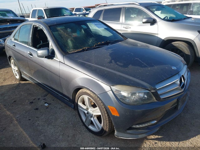 2011 MERCEDES-BENZ C 300 WDDGF5EB8BR155081