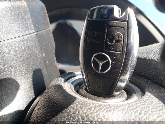 2011 MERCEDES-BENZ C 300 WDDGF5EB8BR155081 Photo 10