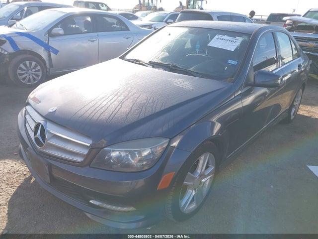 2011 MERCEDES-BENZ C 300 WDDGF5EB8BR155081 Photo 1