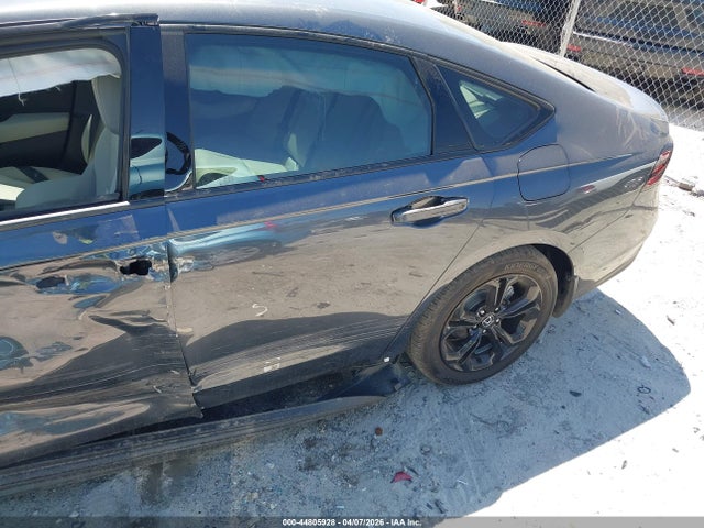 44805928 :رقم المزاد ، 1HGCY1F46SA087570 vin ، 2025 Honda Accord Se مزاد بيع