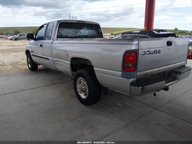 44805970 :رقم المزاد ، 1B7KC23631J528395 vin ، 2001 Dodge Ram 2500 St مزاد بيع