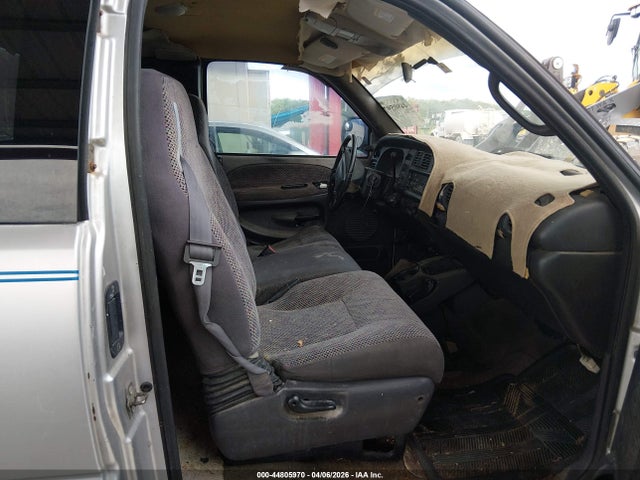 44805970 :رقم المزاد ، 1B7KC23631J528395 vin ، 2001 Dodge Ram 2500 St مزاد بيع