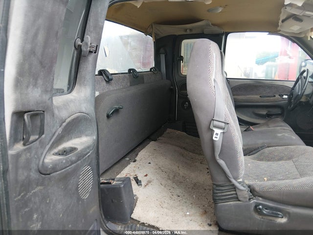 44805970 :رقم المزاد ، 1B7KC23631J528395 vin ، 2001 Dodge Ram 2500 St مزاد بيع