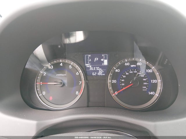 44805995 :رقم المزاد ، KMHCT4AE1GU136528 vin ، 2016 Hyundai Accent Se مزاد بيع