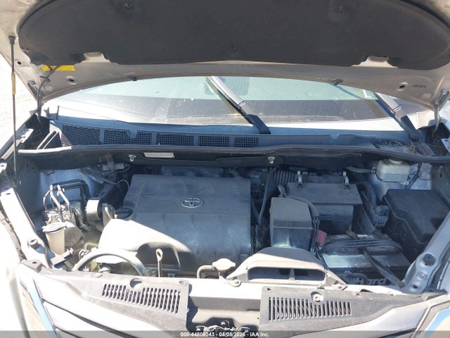 2011 TOYOTA SIENNA 5TDYK3DC6BS108271 Photo 9