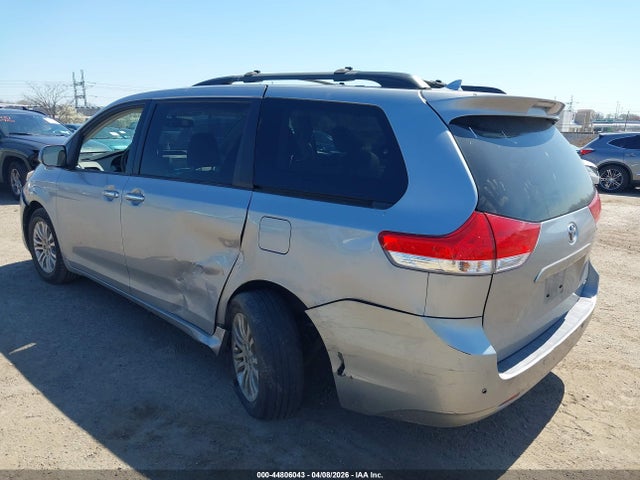 2011 TOYOTA SIENNA 5TDYK3DC6BS108271 Photo 5
