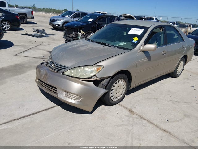 Продажа на аукционе авто 2005 Toyota Camry Le, vin: 4T1BE32K15U036513, номер лота: 44806044