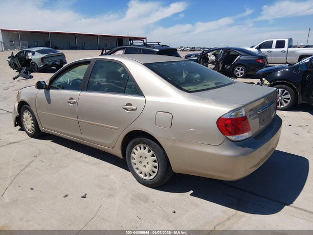 Продажа на аукционе авто 2005 Toyota Camry Le, vin: 4T1BE32K15U036513, номер лота: 44806044
