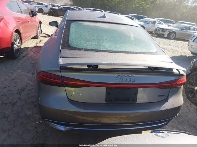 2021 Audi A7 Sportback Premium Plus 55 Tfsi Quattro S Tronic მანქანა იყიდება აუქციონზე, vin: WAUR2AF26MN013695, აუქციონის ნომერი: 44806052