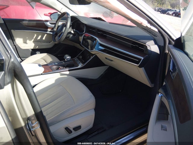 2021 Audi A7 Sportback Premium Plus 55 Tfsi Quattro S Tronic მანქანა იყიდება აუქციონზე, vin: WAUR2AF26MN013695, აუქციონის ნომერი: 44806052