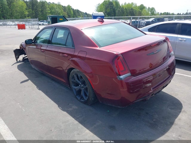 44806057 :رقم المزاد ، 2C3CCABG5NH187487 vin ، 2022 Chrysler 300 S مزاد بيع