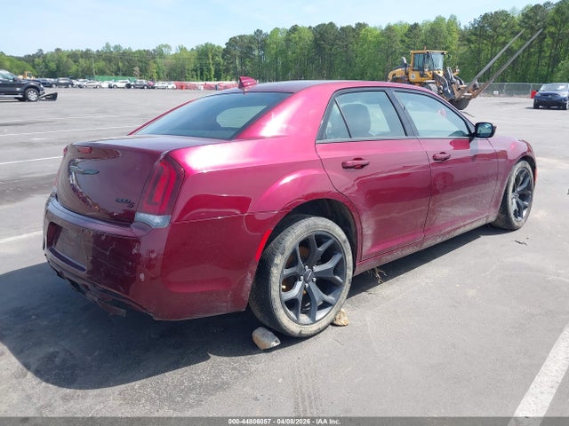44806057 :رقم المزاد ، 2C3CCABG5NH187487 vin ، 2022 Chrysler 300 S مزاد بيع
