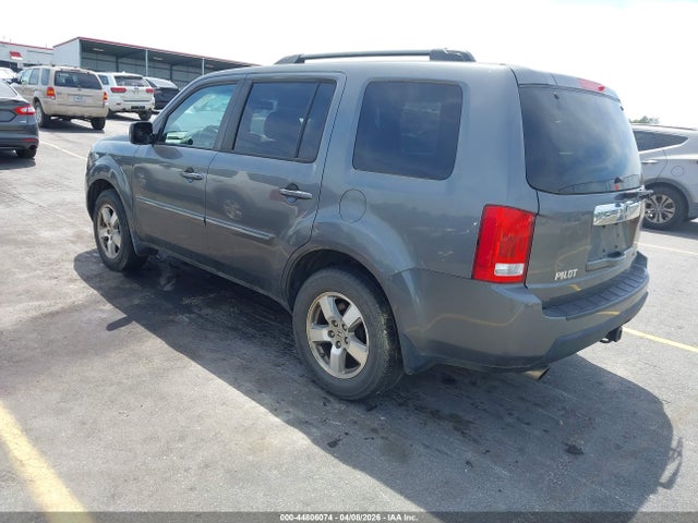2011 HONDA PILOT 5FNYF4H55BB042869 Photo 2