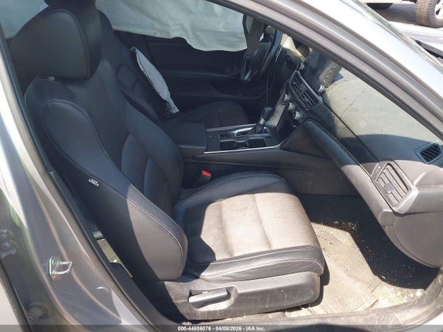 Продажа на аукционе авто 2019 Honda Accord Sport, vin: 1HGCV1F31KA158979, номер лота: 44806076
