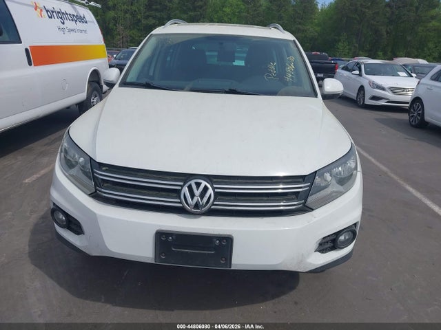 2015 Volkswagen Tiguan Se მანქანა იყიდება აუქციონზე, vin: WVGBV7AX6FW580077, აუქციონის ნომერი: 44806080