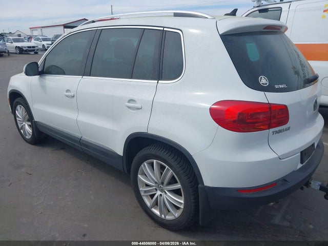 2015 VOLKSWAGEN TIGUAN WVGBV7AX6FW580077 Photo 2