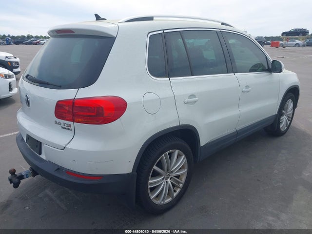 2015 VOLKSWAGEN TIGUAN WVGBV7AX6FW580077 Photo 3