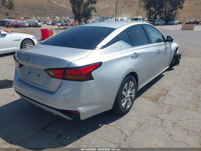1N4BL4BV6NN391848 Nissan Altima S Fwd