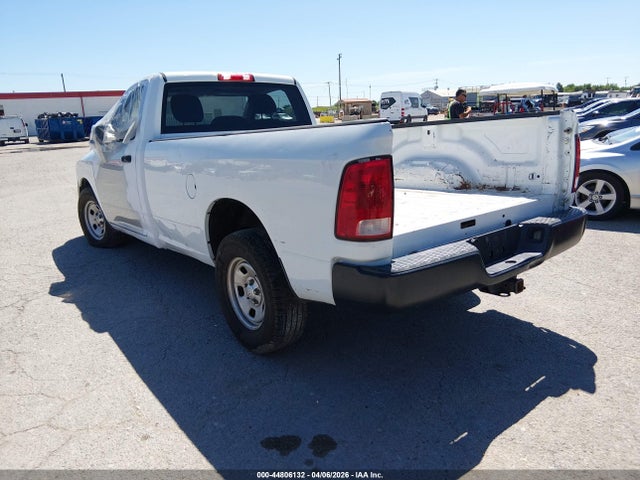 2013 RAM 1500 3C6JR6DGXDG565076 Photo 2