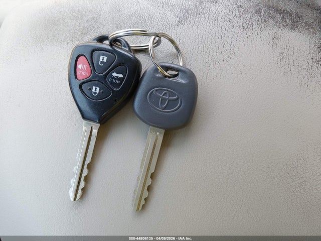 44806135 :رقم المزاد ، 4T1BF3EK0BU653311 vin ، 2011 Toyota Camry Xle مزاد بيع