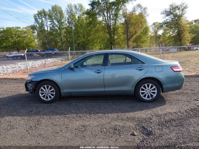 44806135 :رقم المزاد ، 4T1BF3EK0BU653311 vin ، 2011 Toyota Camry Xle مزاد بيع