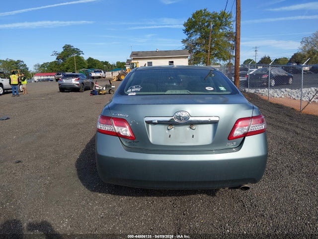 44806135 :رقم المزاد ، 4T1BF3EK0BU653311 vin ، 2011 Toyota Camry Xle مزاد بيع
