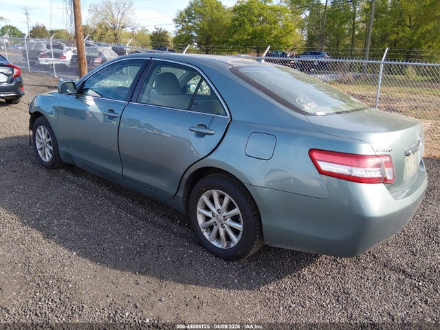 44806135 :رقم المزاد ، 4T1BF3EK0BU653311 vin ، 2011 Toyota Camry Xle مزاد بيع