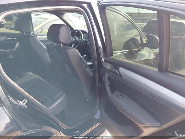 2017 BMW X4 5UXXW7C5XH0U26091 Photo 7