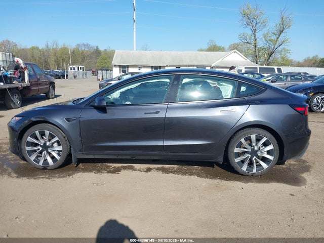 2024 Tesla Model 3 მანქანა იყიდება აუქციონზე, vin: 5YJ3E1EA6RF842684, აუქციონის ნომერი: 44806149