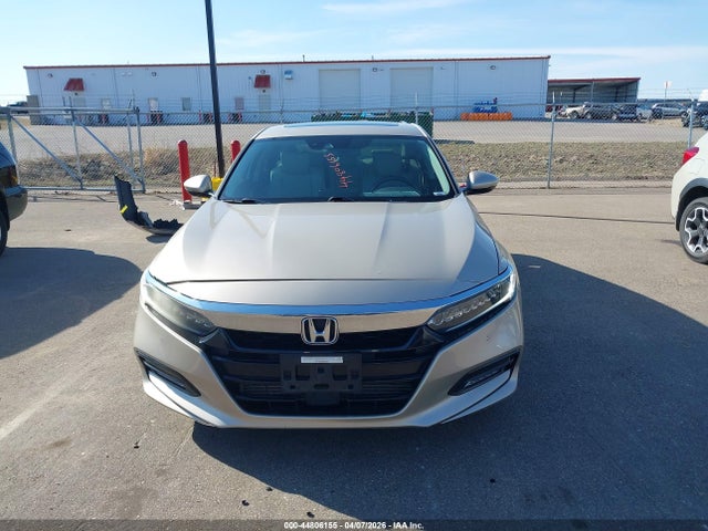 1HGCV1F93JA135402 Honda Accord Touring