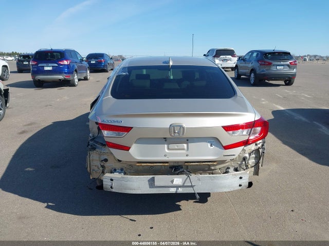 1HGCV1F93JA135402 Honda Accord Touring