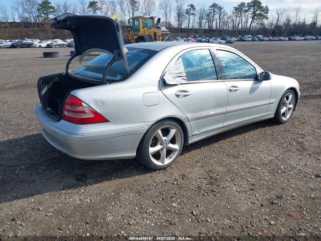 44806167 :رقم المزاد ، WDBRF64J84F505247 vin ، 2004 Mercedes-benz C 320 Sport مزاد بيع